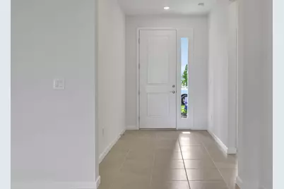 10716 NW Suncrest Lp, Port Saint Lucie, FL 34987 - Photo 10