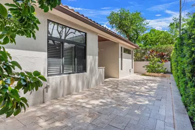 1212 Ponce De Leon Drive, Fort Lauderdale, FL 33316 - Photo 8