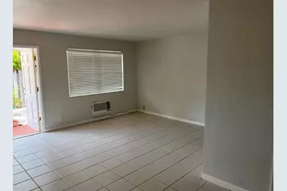 1129 NE 17th Terrace #4, Fort Lauderdale, FL 33304 - Photo 4