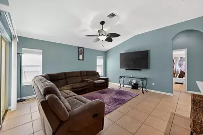 5785 NW Dublin Drive, Port Saint Lucie, FL 34986 - Photo 10