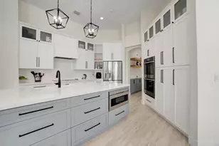 2563 Jardin Ln, Weston, FL 33327 - Photo 10