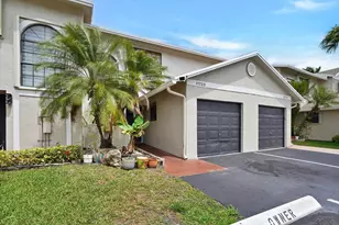 10723 NW 11th St, Pembroke Pines, FL 33026 - Photo 2