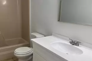 7427 SW 13th St, North Lauderdale, FL 33068 - Photo 18