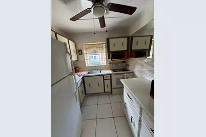 632 E Snug Harbor Drive #D2, Boynton Beach, FL 33435 - Photo 8