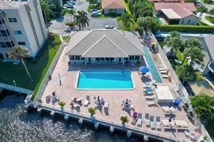 632 E Snug Harbor Dr, Boynton Beach, FL 33435 - Photo 2