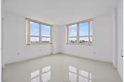 3232 Coral Way #1601, Miami, FL 33145 - Photo 12