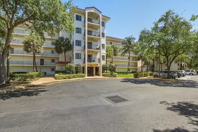 2105 Lavers Circle #212, Delray Beach, FL 33444 - Photo 2