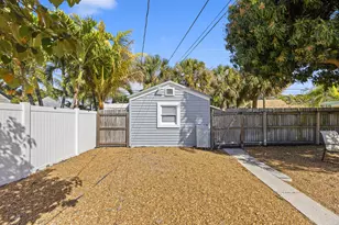 918 N Palmway, Lake Worth Beach, FL 33460 - Photo 20