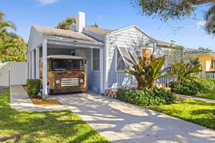 918 N Palmway, Lake Worth Beach, FL 33460 - Photo 2