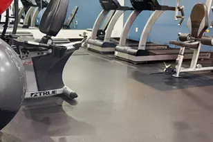 401 Golden Isles Dr, Hallandale Beach, FL 33009 - Photo 22