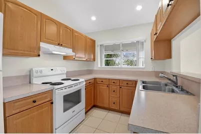 11151 Autoro Court, Boca Raton, FL 33498 - Photo 6