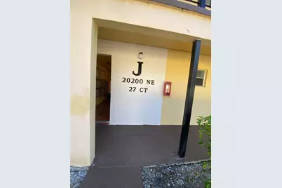 20200 NE 27th Court #7j, Aventura, FL 33180 - Photo 2