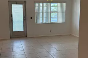 64 Sussex C, West Palm Beach, FL 33417 - Photo 2