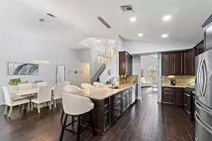 463 Woodview Cir, Palm Beach Gardens, FL 33418 - Photo 18