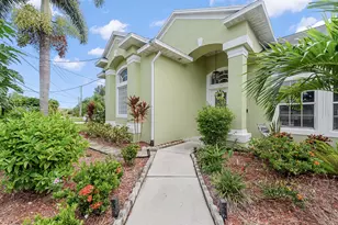 3183 SW Ann Arbor Rd, Port Saint Lucie, FL 34953 - Photo 2