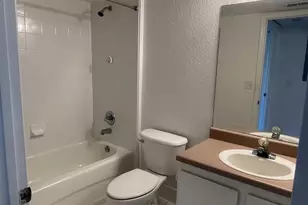 121 SW Palm Dr, Port Saint Lucie, FL 34986 - Photo 14