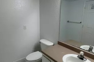 121 SW Palm Dr, Port Saint Lucie, FL 34986 - Photo 20