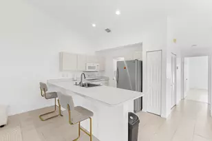 10633 Pelican Dr, Wellington, FL 33414 - Photo 6