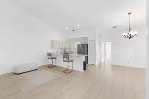 10633 Pelican Dr, Wellington, FL 33414 - Photo 4