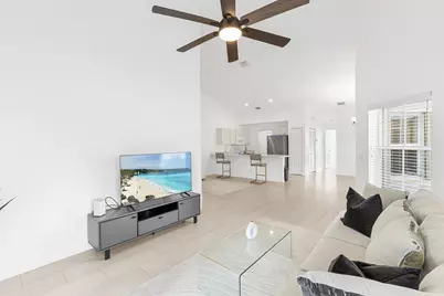 10633 Pelican Drive, Wellington, FL 33414 - Photo 2