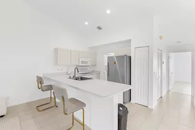 10633 Pelican Drive, Wellington, FL 33414 - Photo 6