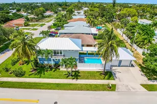 425 Hugh St, Jupiter, FL 33458 - Photo 2