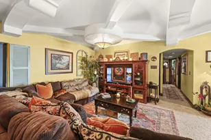 112 San Juan Dr, Palm Springs, FL 33461 - Photo 4