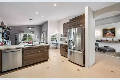 8200 Grand Messina Circle, Boynton Beach, FL 33472 - Photo 10