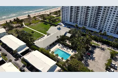 3 Winnebago Road, Sea Ranch Lakes, FL 33308 - Photo 10