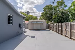 320 N 69th Way, Hollywood, FL 33024 - Photo 42