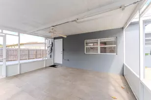 320 N 69th Way, Hollywood, FL 33024 - Photo 36