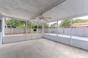 320 N 69th Way, Hollywood, FL 33024 - Photo 34