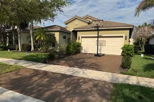 9980 SW Stonegate Dr, Port Saint Lucie, FL 34987 - Photo 2