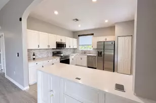 9980 SW Stonegate Dr, Port Saint Lucie, FL 34987 - Photo 10