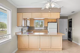 187 SE Village Dr, Port Saint Lucie, FL 34952 - Photo 6