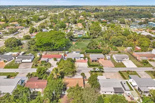 2192 Bonnie Dr, West Palm Beach, FL 33415 - Photo 56