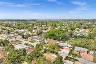 2192 Bonnie Dr, West Palm Beach, FL 33415 - Photo 56