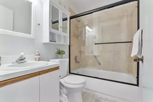 1968 NE 3rd St, Deerfield Beach, FL 33441 - Photo 24