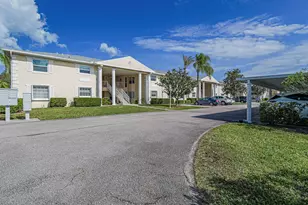 720 Lake Orchid Cir, Vero Beach, FL 32962 - Photo 32