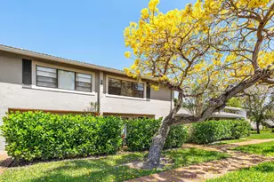 27 Stratford Ln Ln W, Boynton Beach, FL 33436 - Photo 24