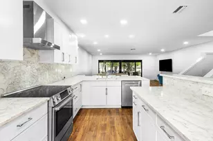 27 Stratford Ln Ln W, Boynton Beach, FL 33436 - Photo 6