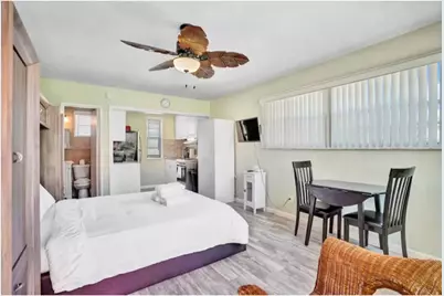 336 Arthur Street #124, Hollywood, FL 33019 - Photo 10