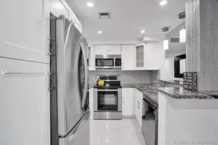 1350 River Reach Dr, Fort Lauderdale, FL 33315 - Photo 8