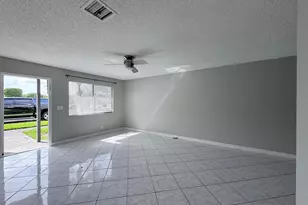 504 Shoreview Dr, Greenacres, FL 33463 - Photo 4