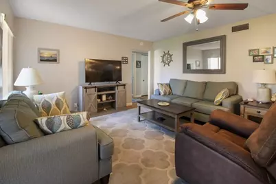 407 Pine Glen Lane #C-1, Greenacres, FL 33463 - Photo 1