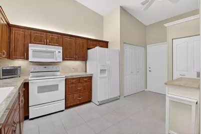 8416 Logia Circle, Boynton Beach, FL 33472 - Photo 10