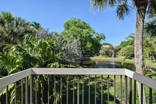 11863 Wimbledon Circle, Wellington, FL 33414 - Photo 10