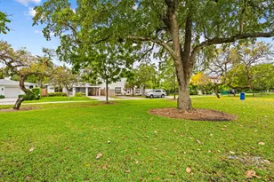 1004 SE 11th St, Fort Lauderdale, FL 33316 - Photo 10