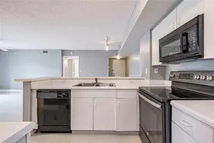 2600 S University Dr, Davie, FL 33328 - Photo 8