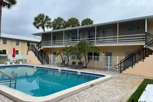 333 SE Martin Ave, Stuart, FL 34996 - Photo 1